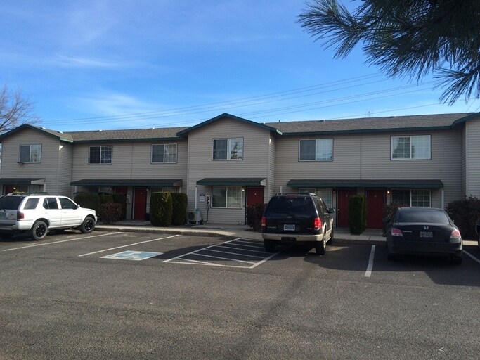 Foto principal - 123 W Antler Ave