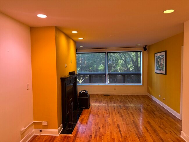 Foto del edificio - 612 W Aldine Ave