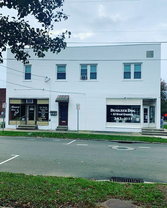 Building Photo - 250 W North St