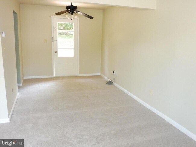 Building Photo - 4418 Aspen Hill Rd