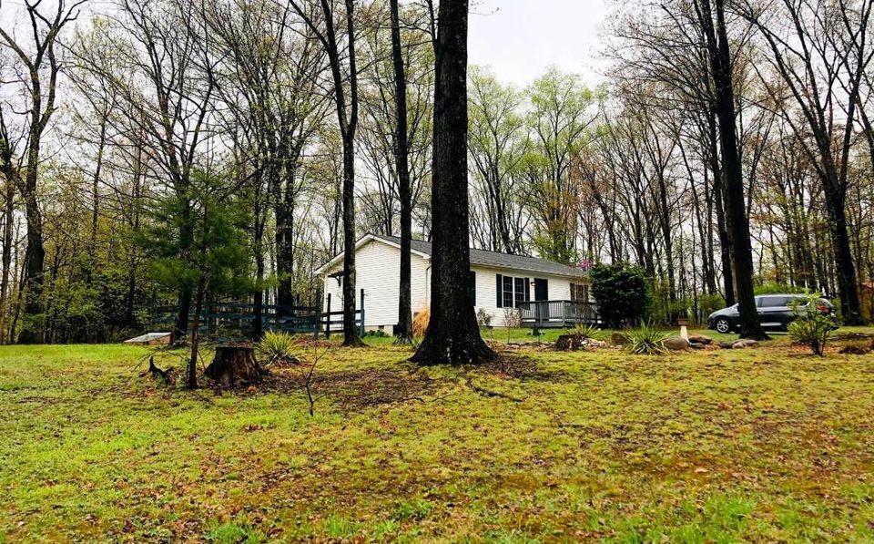 Primary Photo - 45 Gray Squirrel Rd