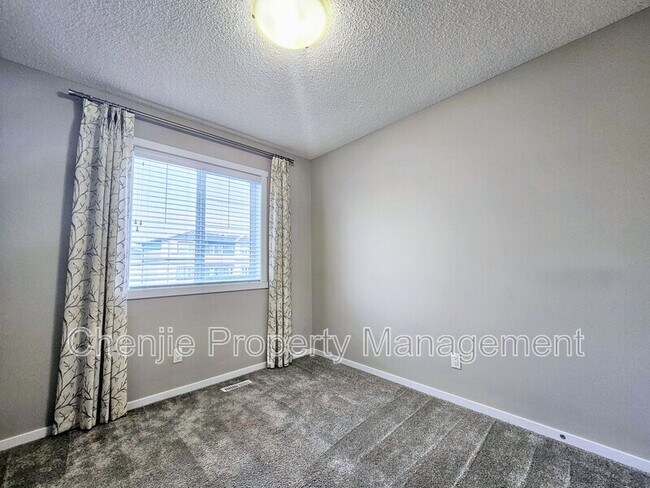Photo du bâtiment - 1223 Chappelle Blvd SW