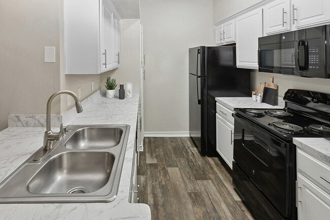 Building Photo - Belmont at Duck Creek