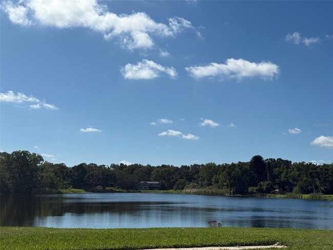 Building Photo - 22710 Watersedge Blvd