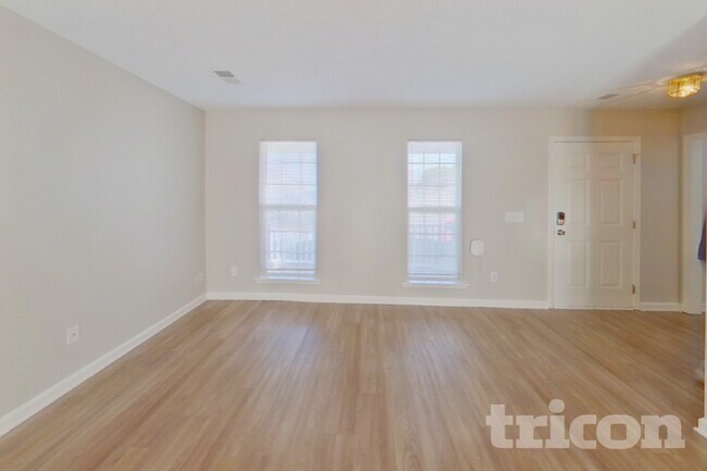 Foto del edificio - 163 Brooksong Dr