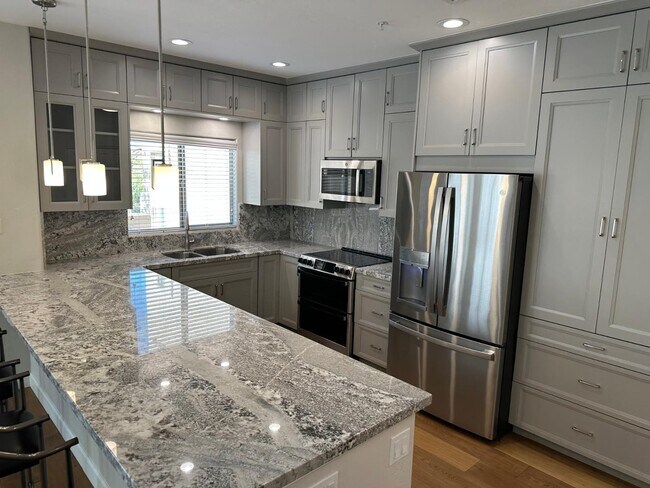 Foto del edificio - 8880 E Paraiso Dr