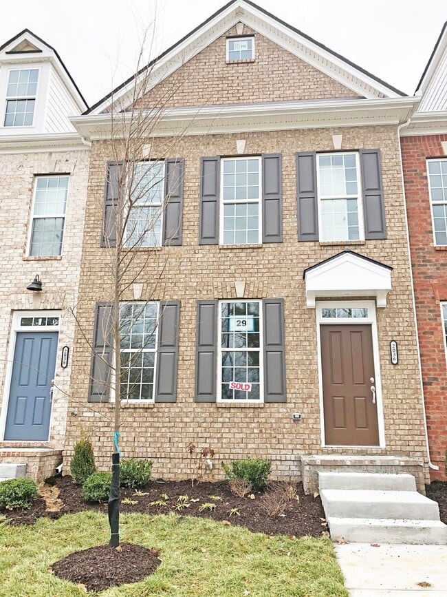 Building Photo - 2032 Middle Tennessee Blvd