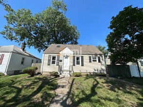 Building Photo - 7414 Tapper Ave