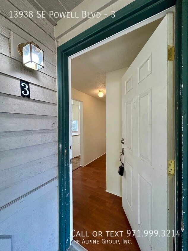 Foto principal - 13938 SE Powell Blvd