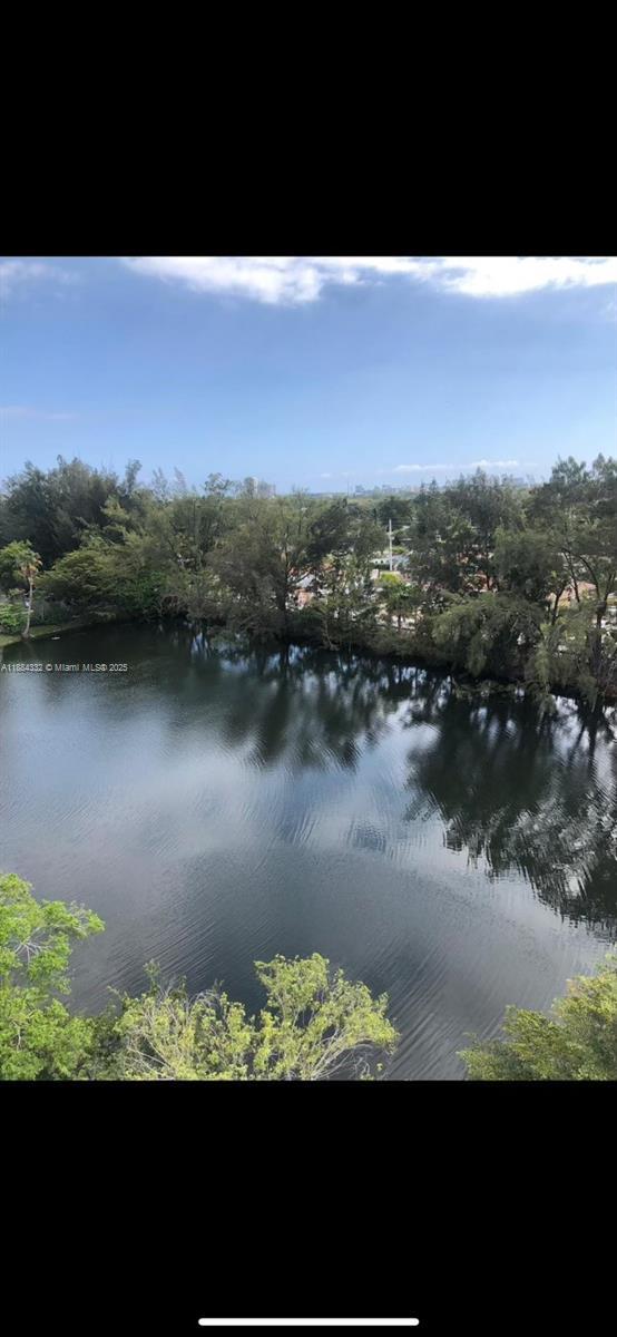 Foto del edificio - 1200 NE Miami Gardens Dr