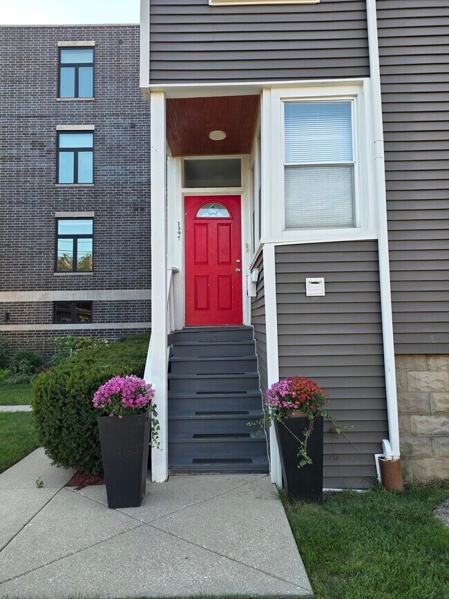 Foto del edificio - 1397 Brown St