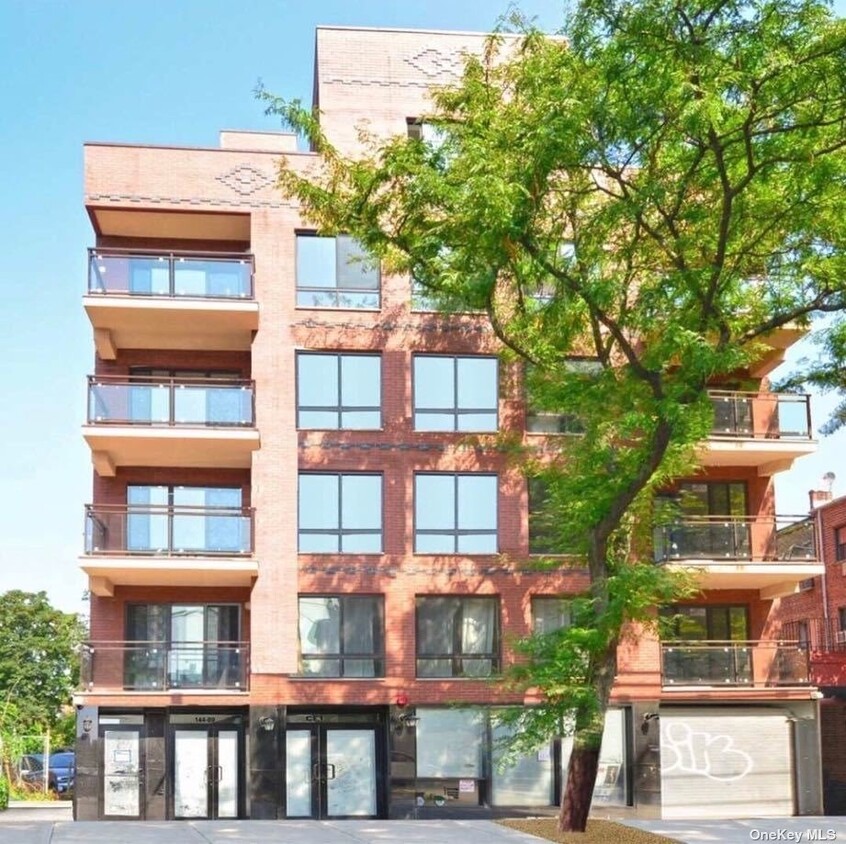 Primary Photo - 144-89 38th Ave