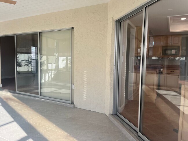 Building Photo - Beautiful 2 Bed • 2 Bath Single-Family Home in Beacon Groves