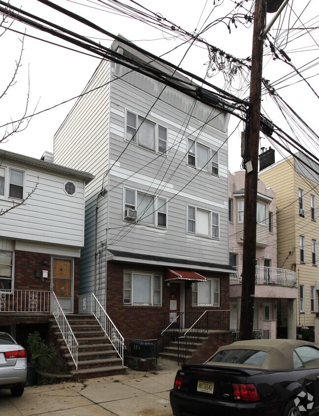 139 St Pauls Ave, Jersey City, NJ 07306 Apartments in Jersey City, NJ