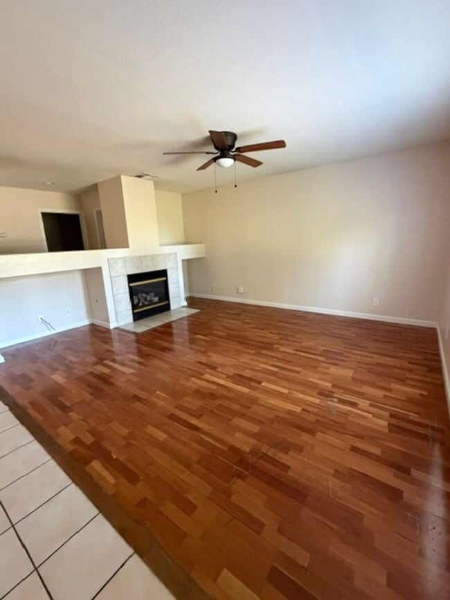 Foto del edificio - REDUCED!! 4 Bedroom, 2.5 Bath Home For Rent