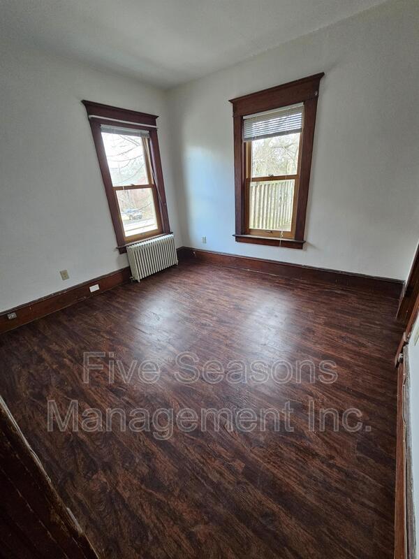 Building Photo - 38-40 Monroe Street - 3