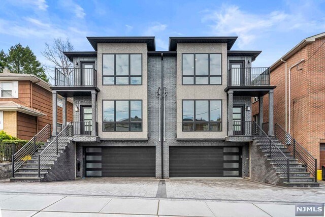 Primary Photo - 22 W Ruby Ave