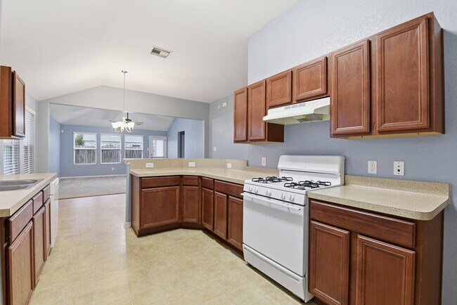 Foto del edificio - 16763 N Blue Jay Dr