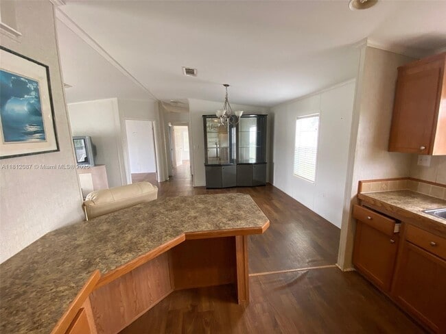 Building Photo - 11837 Watergate Cir