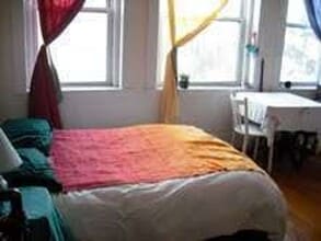 Building Photo - 28 Park Vale Ave