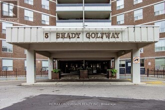 Building Photo - 5 Shady Golfway