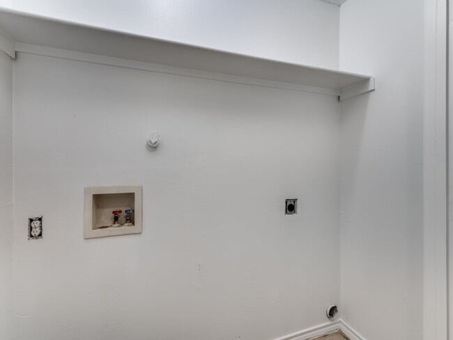 Foto del edificio - 4516 Alamosa St