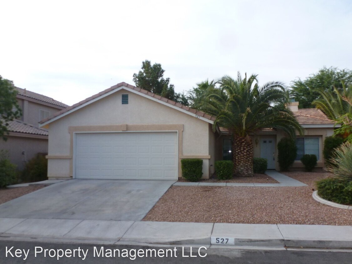 Foto principal - 3 br, 2 bath House - 527 Lennox Dr