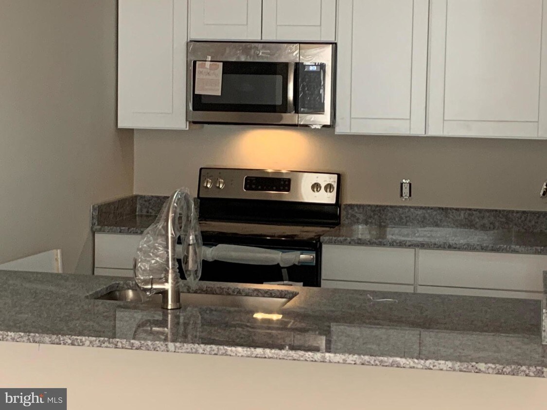 Foto principal - 1113 N Calvert St