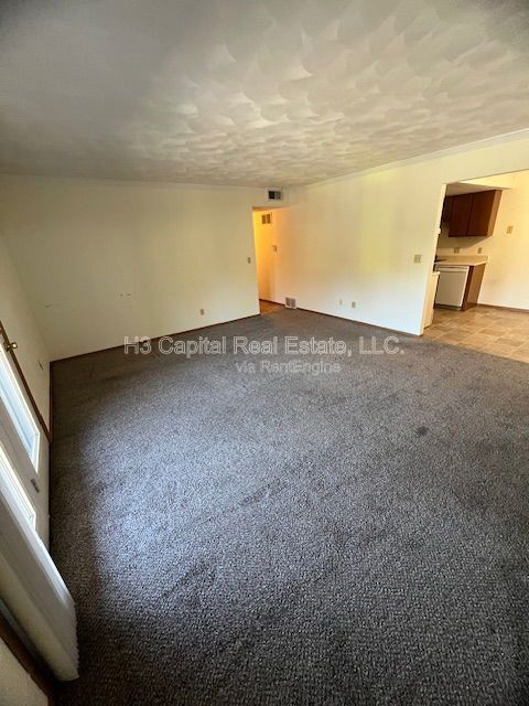 Building Photo - 130 Brookview Dr