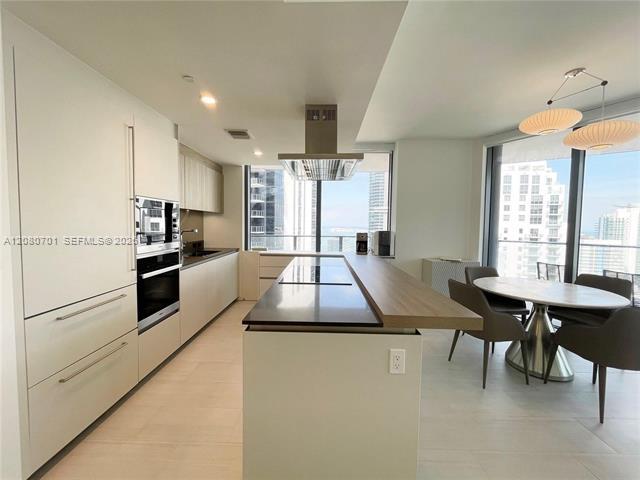 Photo - 1000 Brickell Plz Apartment