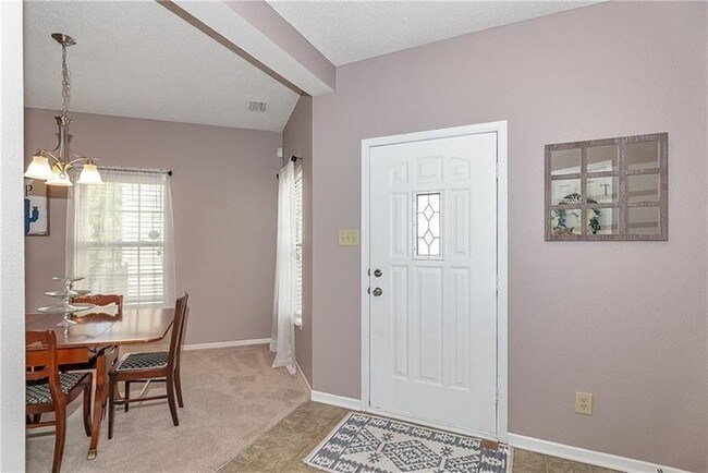 Building Photo - Very nice ranch in Noblesville