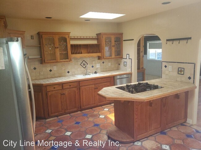 Building Photo - 3 br, 2 bath House - 1610 Woodrow Avenue