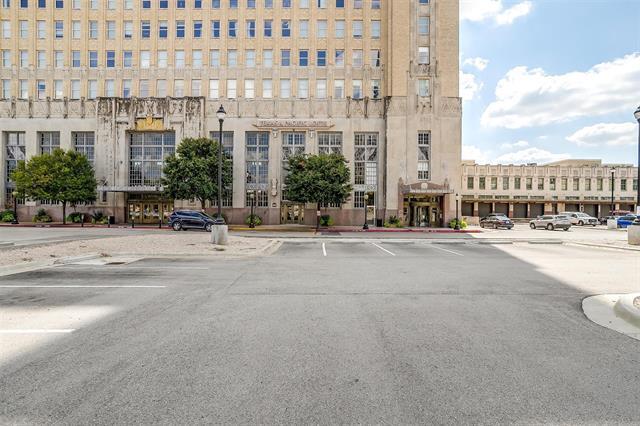 Foto del edificio - 221 W Lancaster Ave
