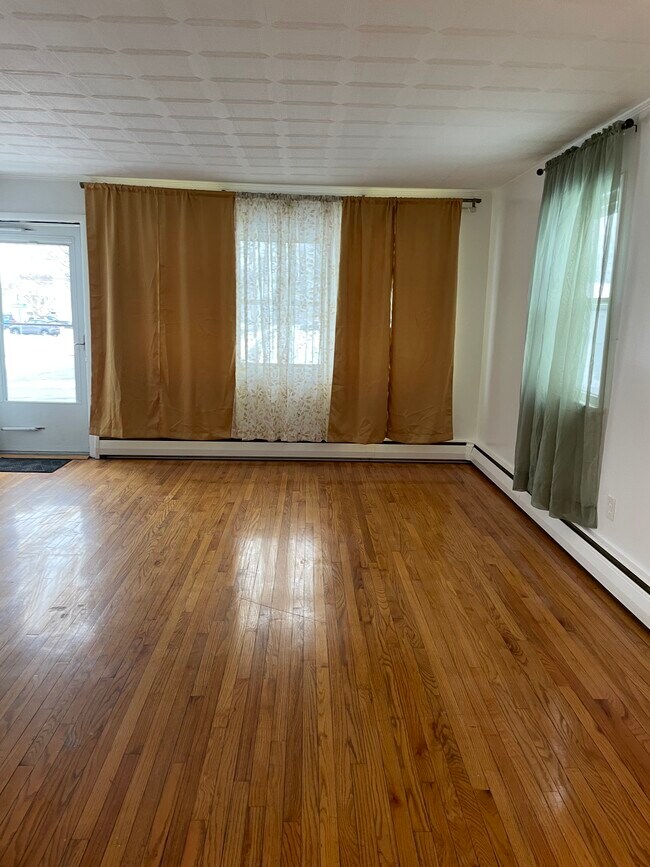 Foto del edificio - 117 Briarwood Dr