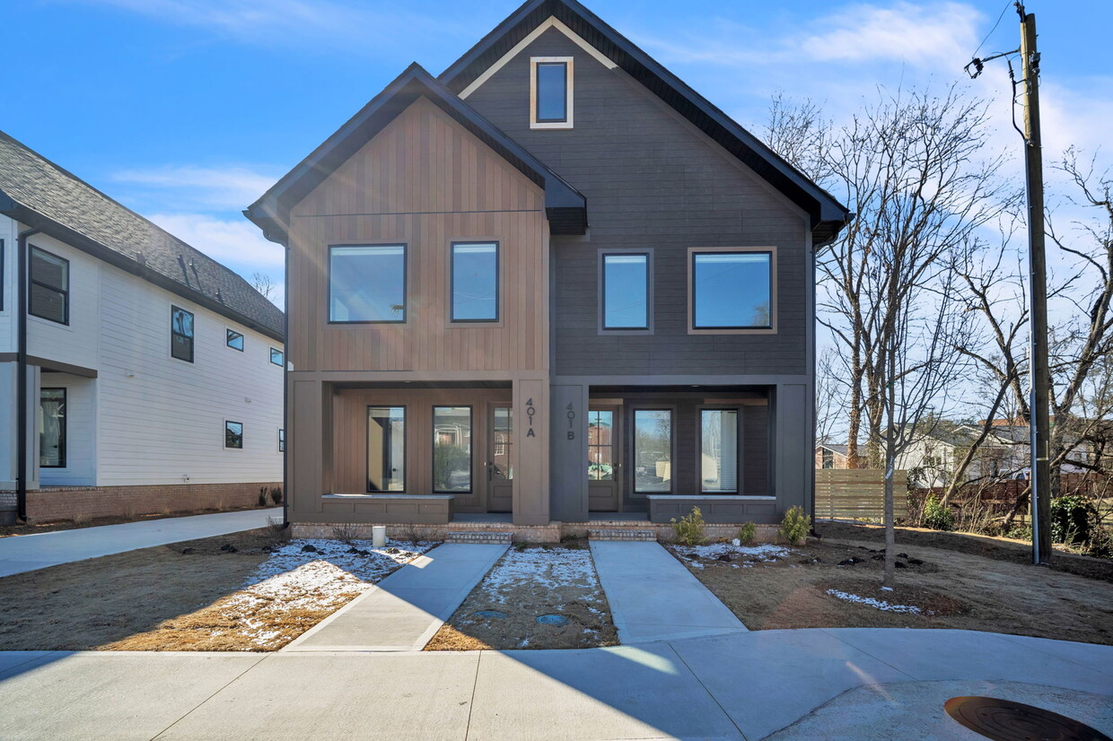 Primary Photo - Medford Mews, 401