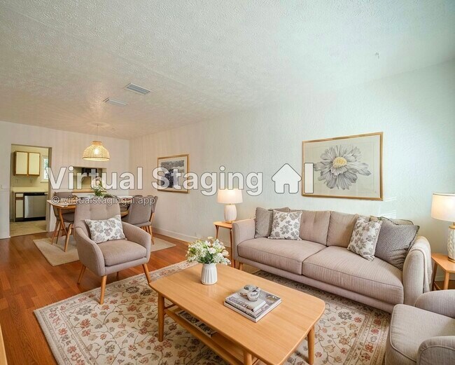 Sala de estar (muebles no incluidos) - 1202 Hibiscus St