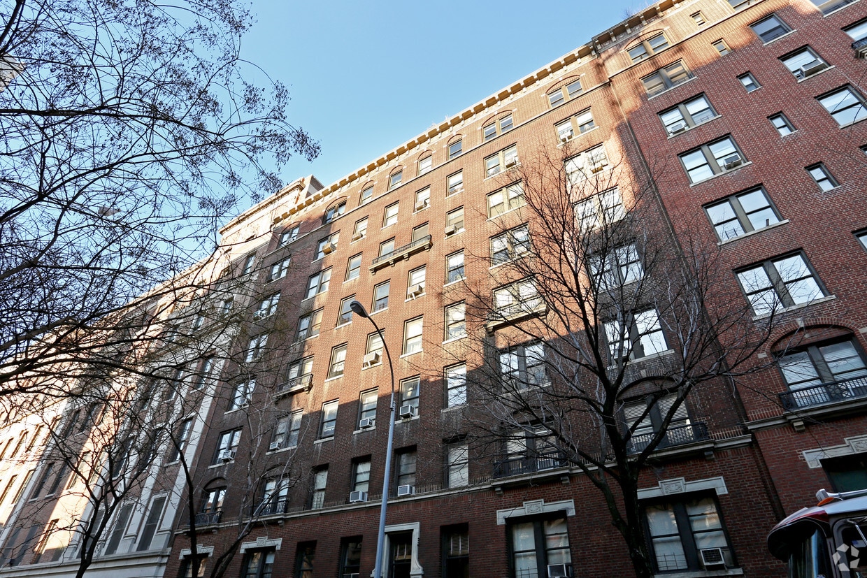 Building Photo - 115 W 73rd St