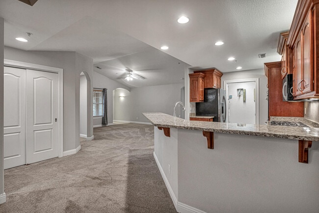 Foto del edificio - 4666 Sagewood Cir