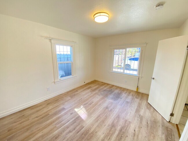 Foto del edificio - 3504-3506 Magnolia St