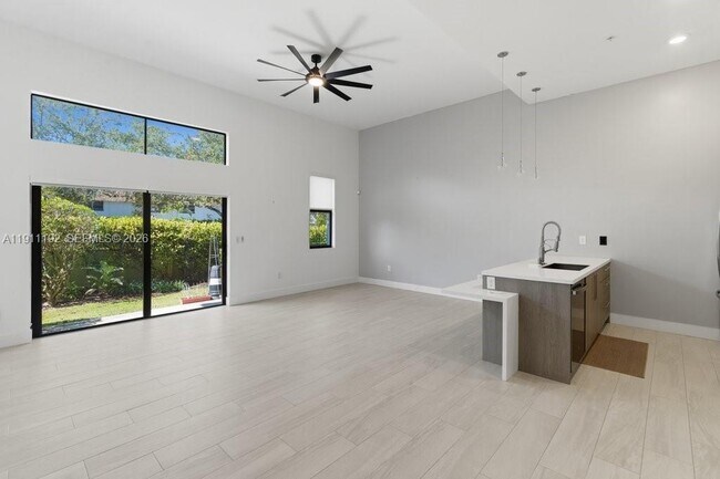 Foto del edificio - 913 NW 45th Terrace