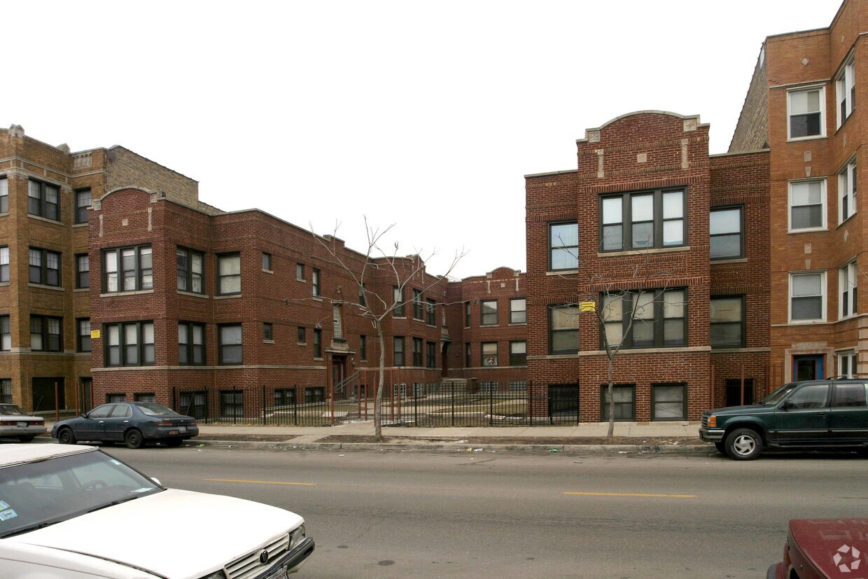 Primary Photo - 3706-3712 W Wrightwood Ave