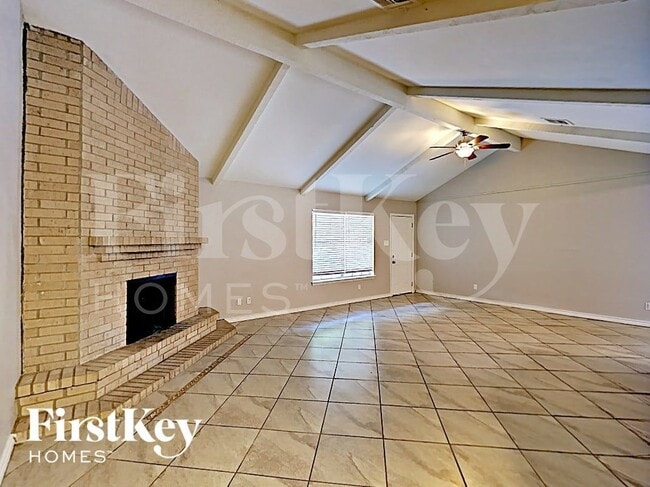 Building Photo - 6610 Rowell Ct
