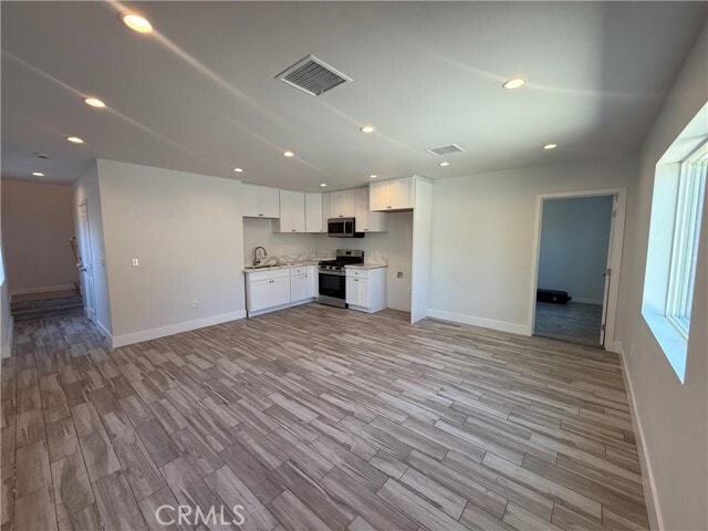 Foto del edificio - 6512 Gloria Ave