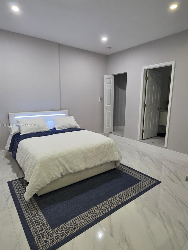 Building Photo - 13995 SW 154th St