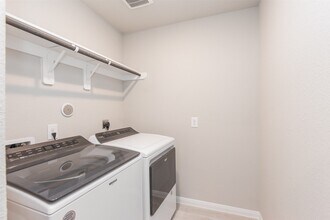 Building Photo - 18484 Sunrise Maple Dr