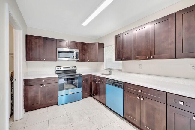 Foto del edificio - 607 SW 76th Terrace