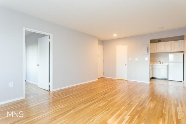 Building Photo - 451 East 83rd Street
