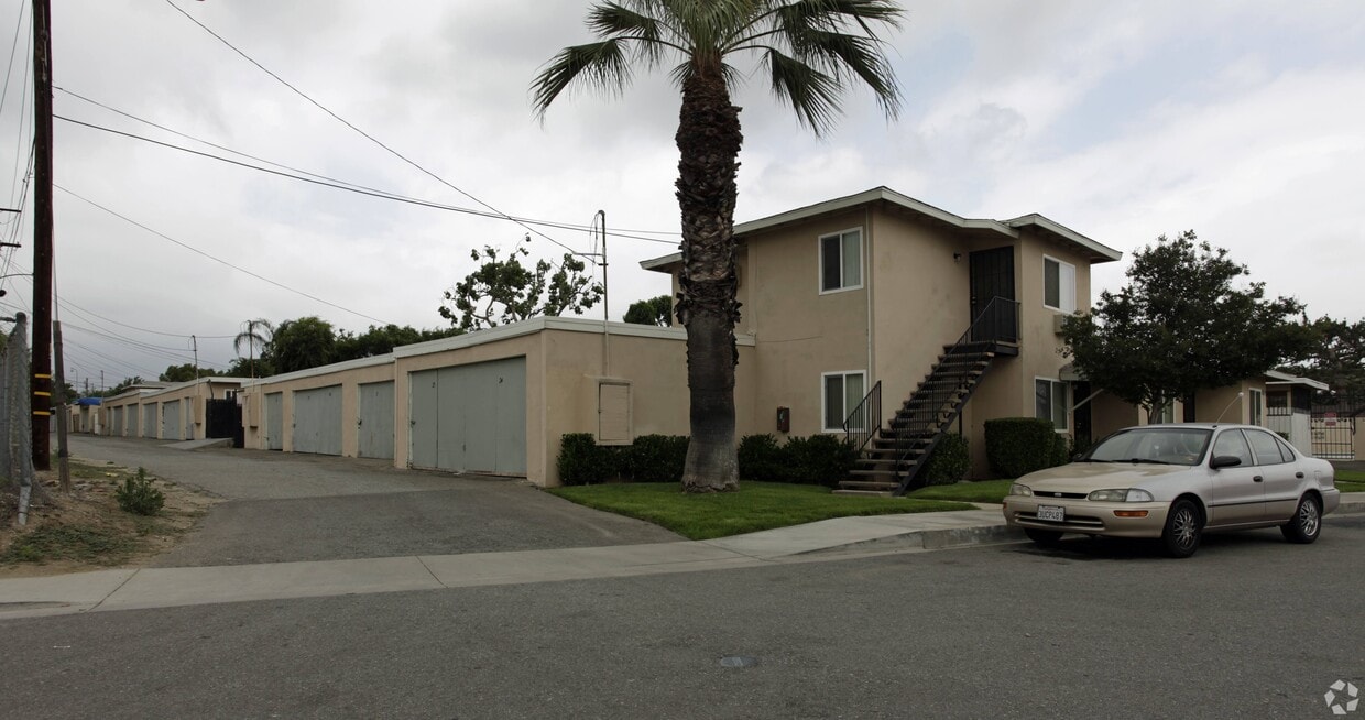 Building Photo - Pinehurst Villa