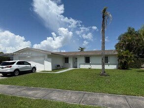 Building Photo - 7235 SW 131st Ave