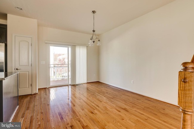 Building Photo - 22730 Parkland Farms Terrace